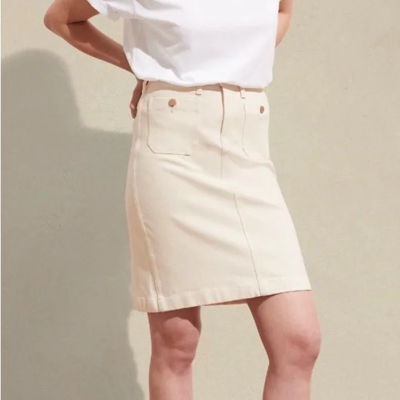 Banana Republic Women's Patch Pocket Denim Skirt - Picture 2 of 8